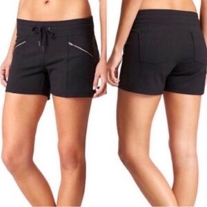 Athleta Metro Slouch Shortie Black Size Small